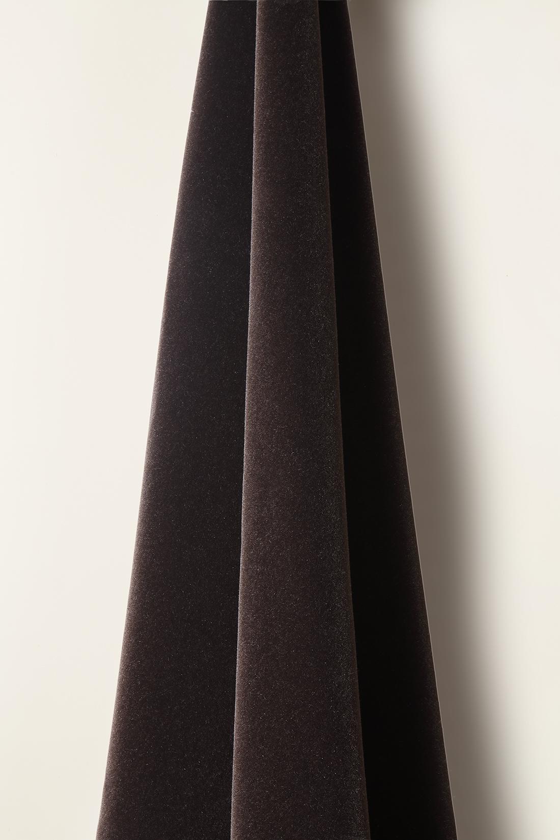 Mohair Velvet in Peppercorn