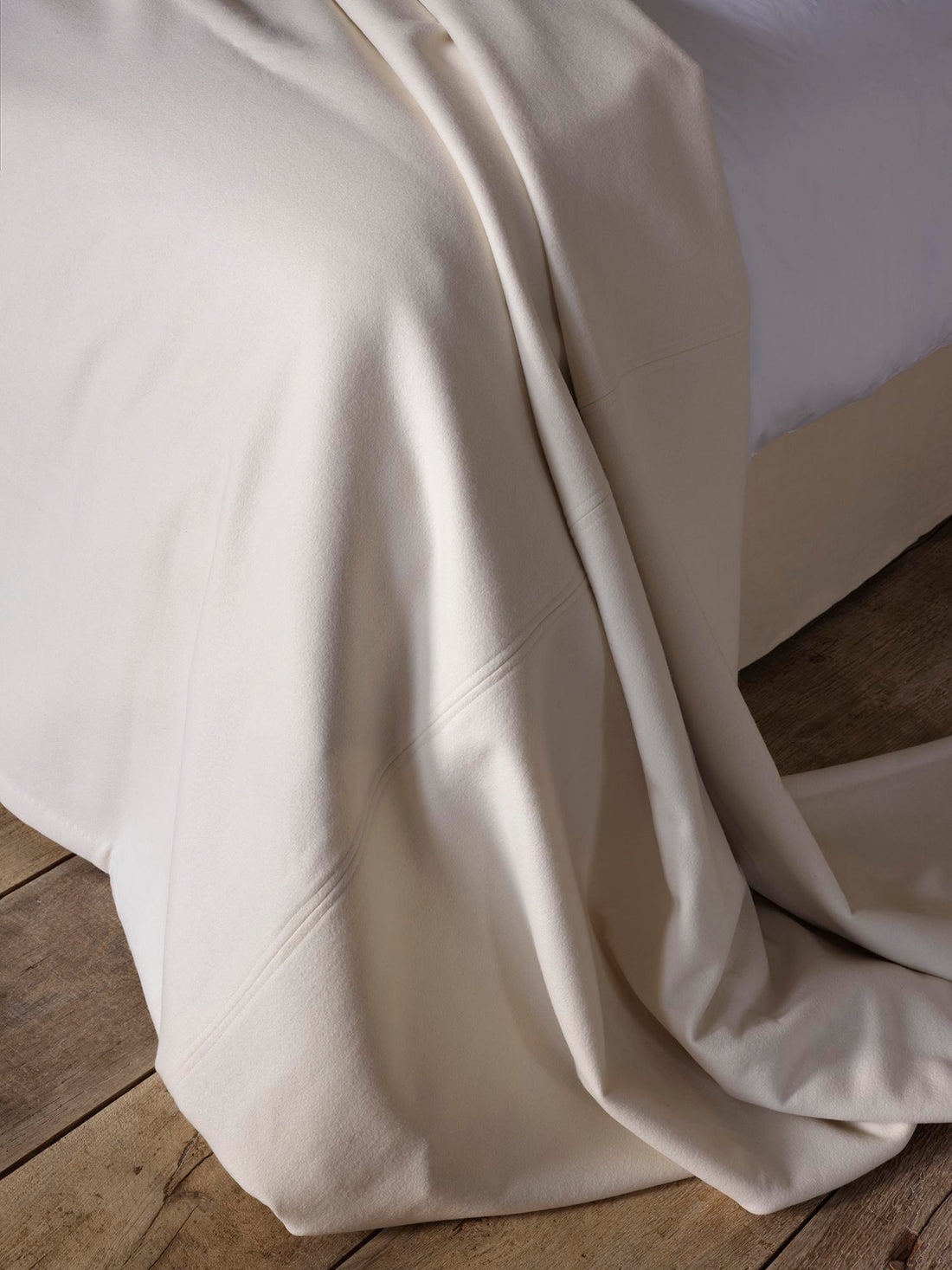 Light Weight Linen in Pearl Barley