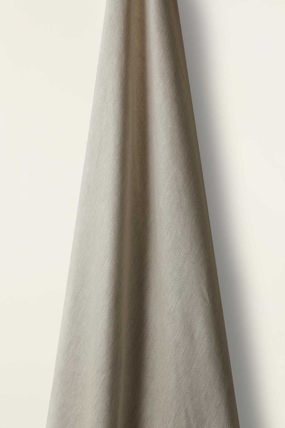 Light Weight Linen in Flax*