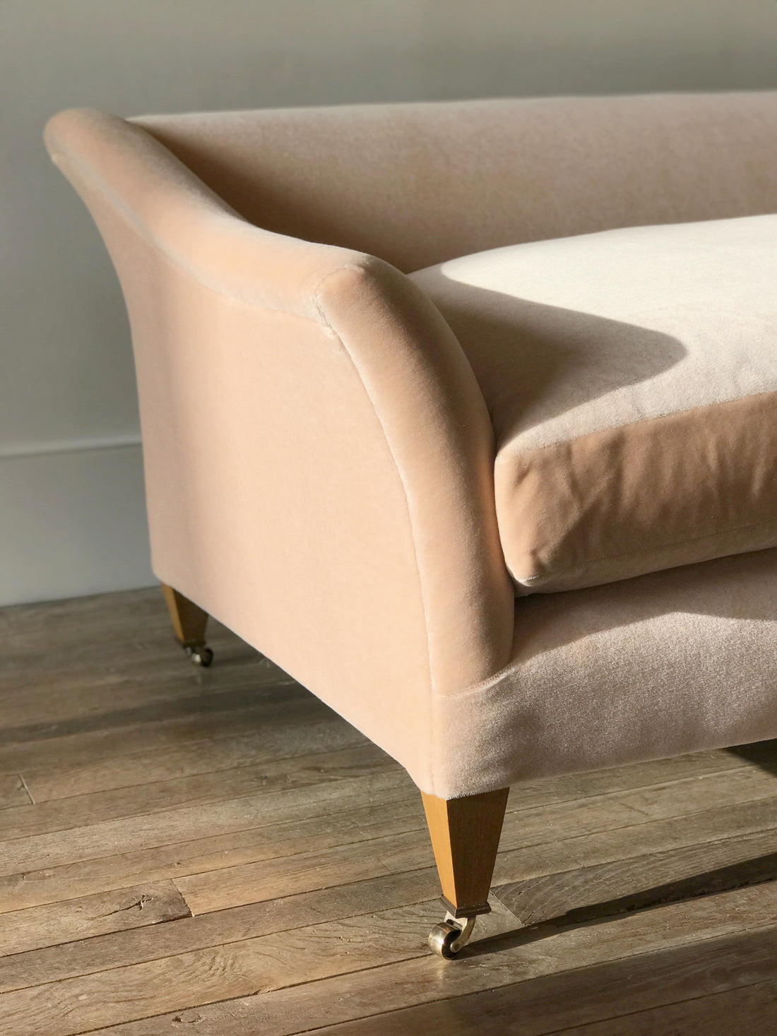 Mohair Velvet in Peach Melba