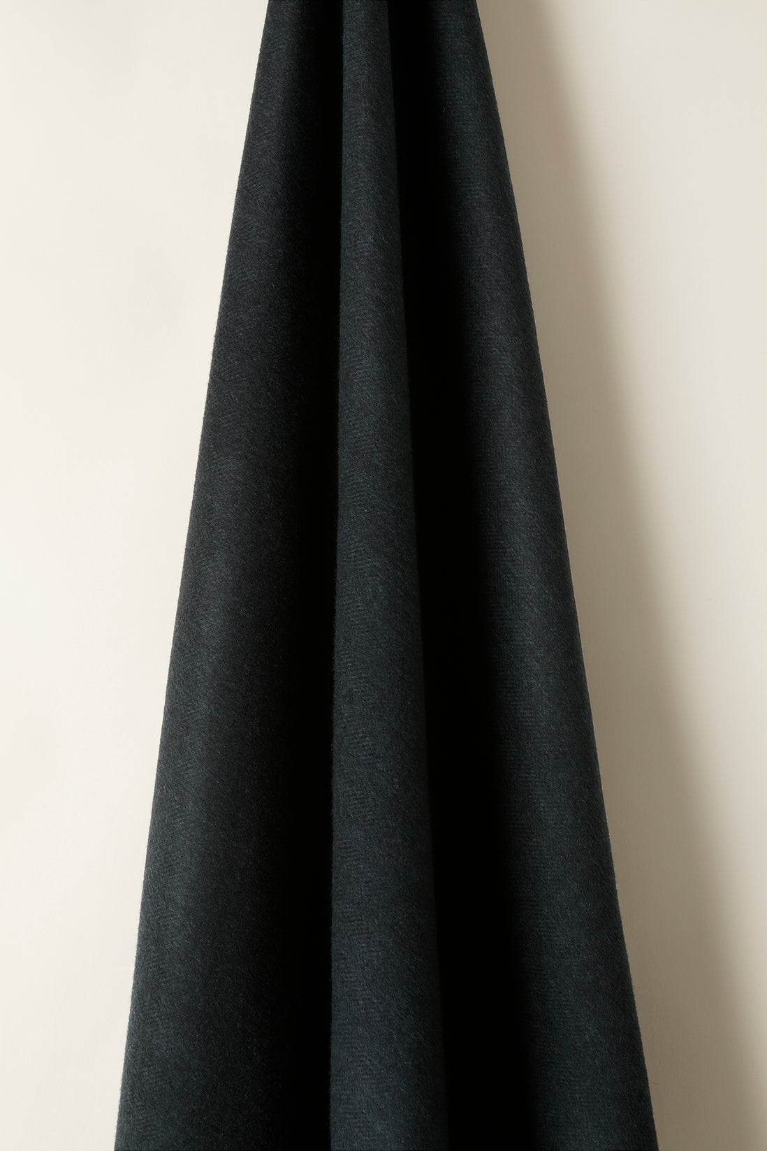 Light Weight Wool in Herringbone Navy / Midnight