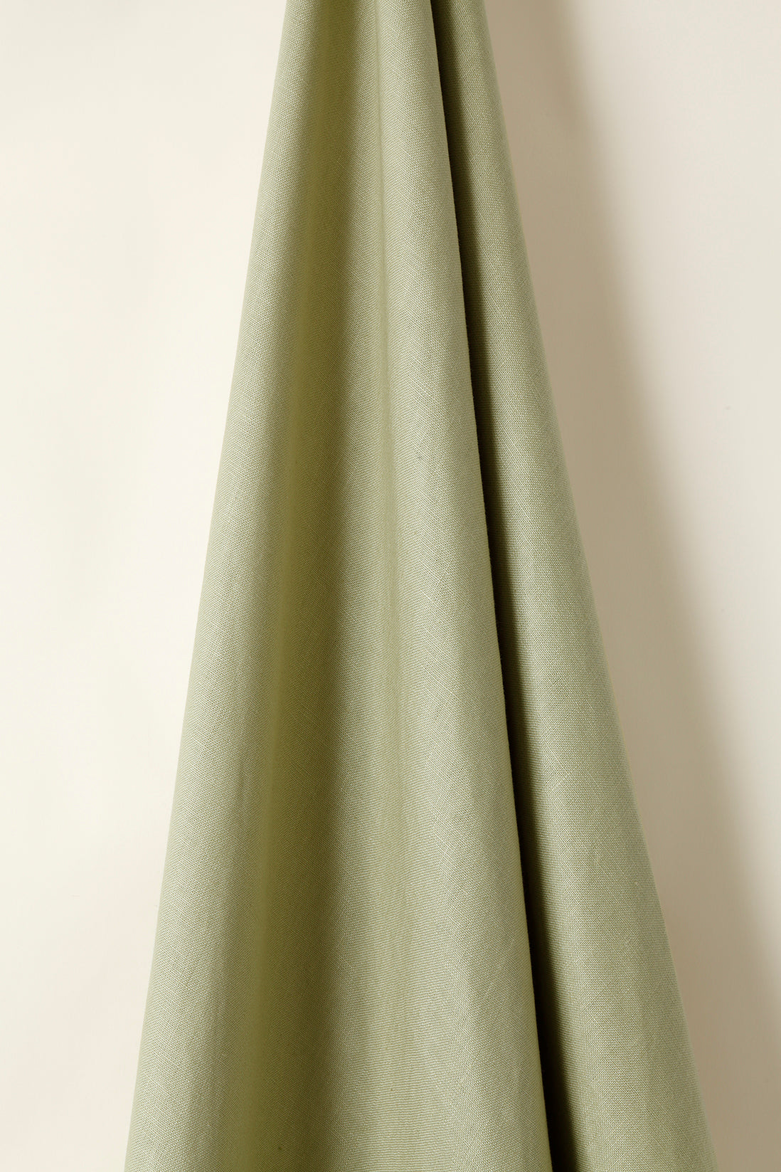 Light Weight Linen in Fir Apple