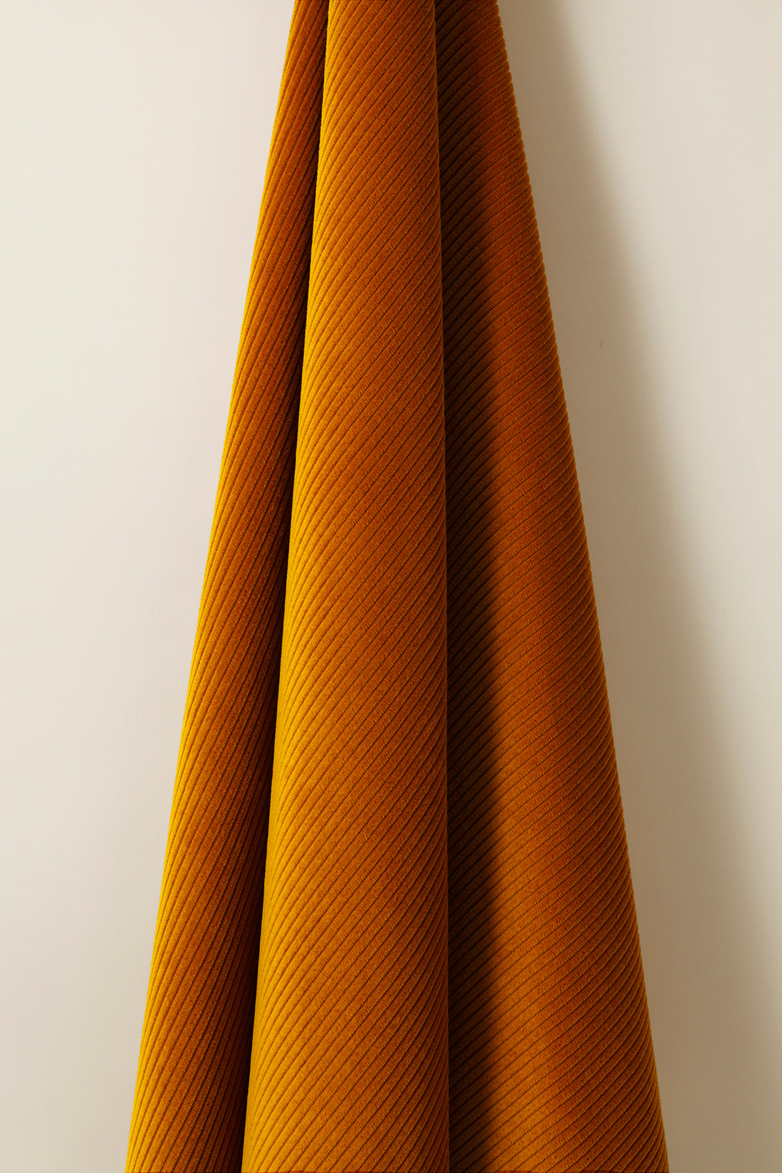 Jumbo Corduroy in Ginger