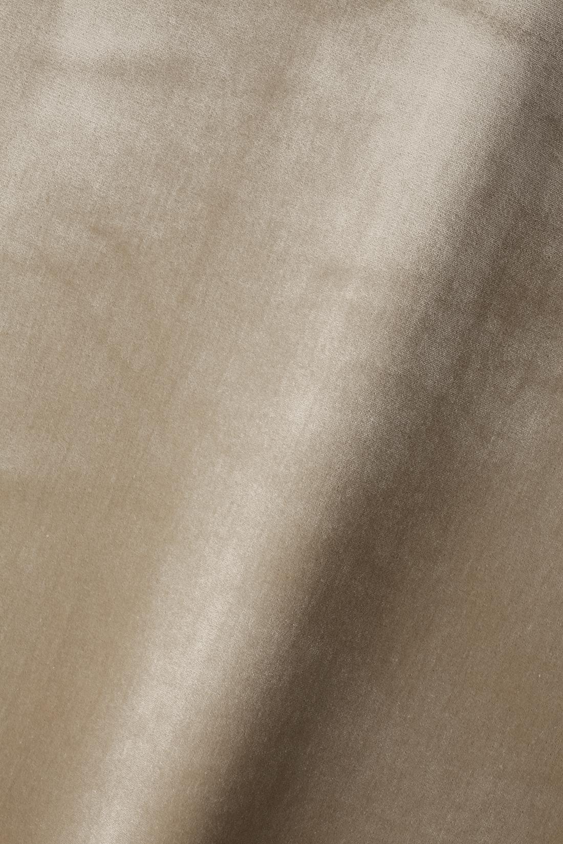 Silk Velvet in Fallow