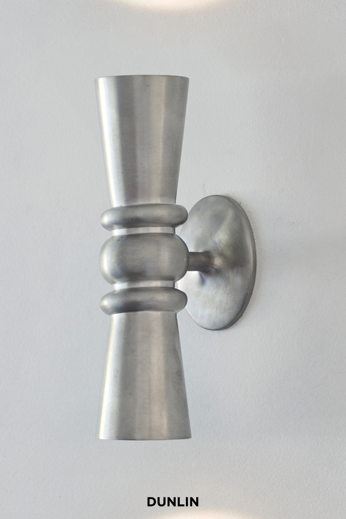 DUNLIN Germaine Wall Light, Sandblasted Aluminium