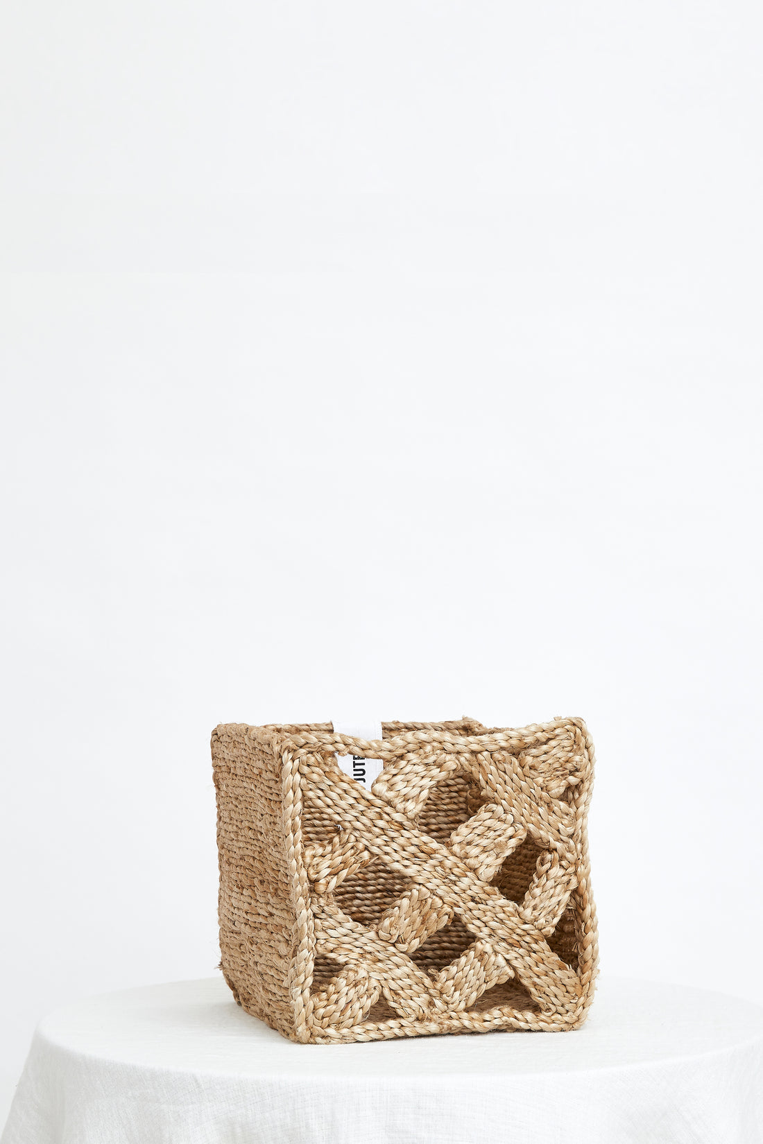 J'Jute Criss Cross Cube Basket 25